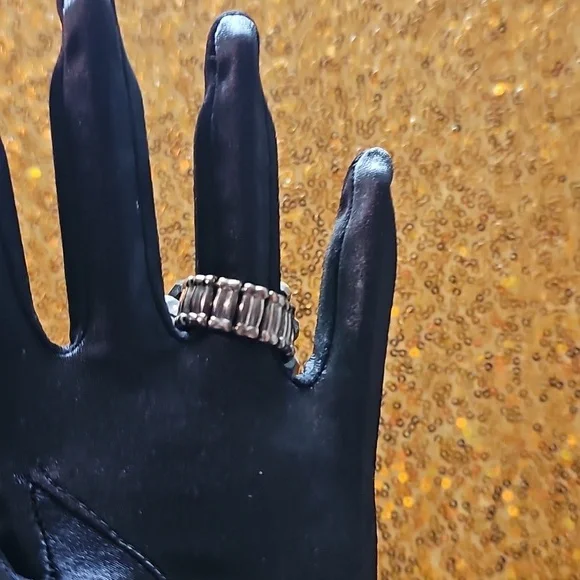 Black W/ Silver Tones jewlery set. Necklace, bracelet, earrings, Brooch, Ring - Picture 10 of 11